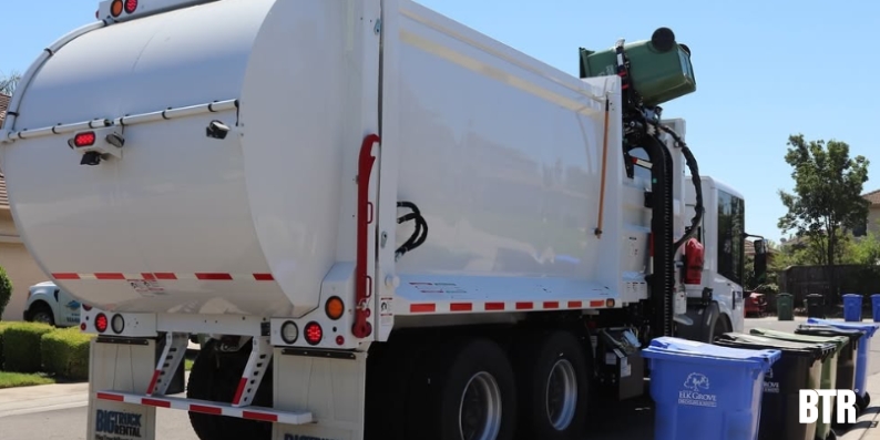Side Loader Garbage Trucks