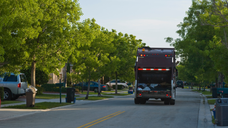 4 Reasons Why You Should Start Tracking Your Trash Routes