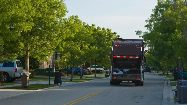 4 Reasons Why You Should Start Tracking Your Trash Routes