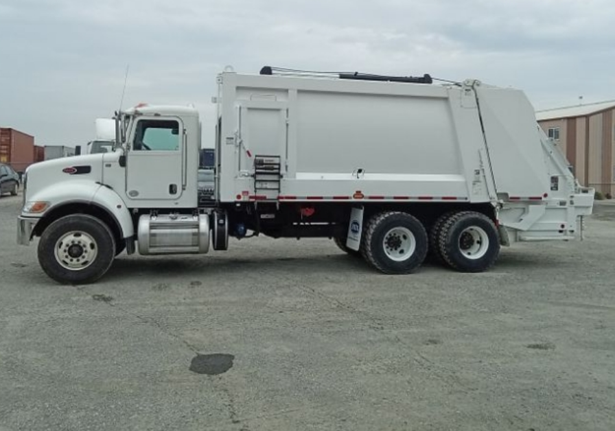 2022 Peterbilt 348 Heil DuraPack 5000 25 Yd Paccar PX-9 Rear Loader
