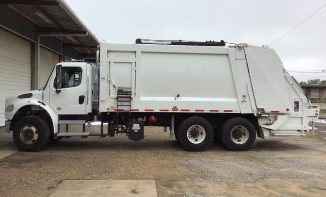 2024 Freightliner M2 106 Heil DuraPack 5000 25 Yd Cummins L9 Rear Loader