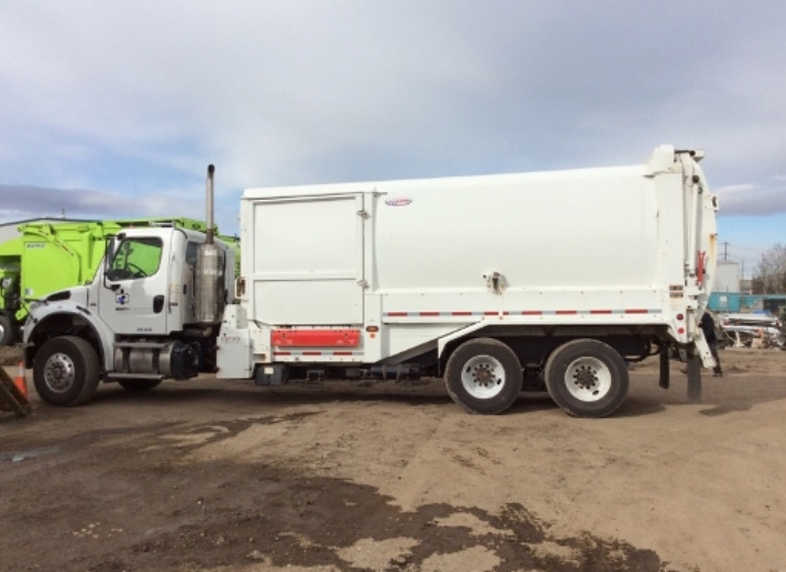 2022 Freightliner M2 106 Labrie Expert - Split Body 29 Yd Cummins L9 Side Loader