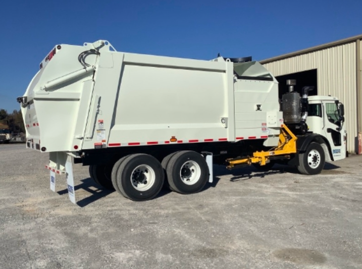 2024 Mack LR 64R Heil DuraPack Python 28 Yd Mack MP7 Side Loader