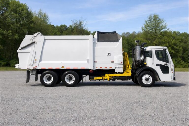 2025 Mack LR 64R Heil DuraPack Python 28 Yd Mack MP7 Side Loader