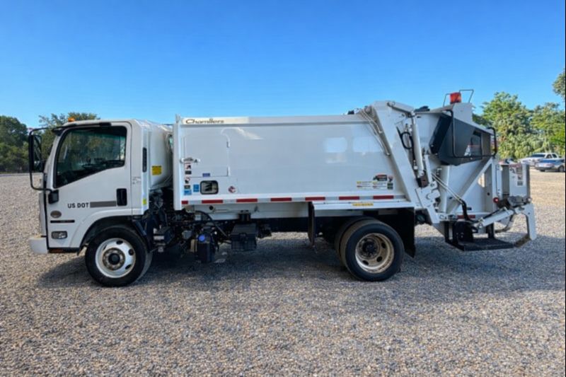 2023 Isuzu NRR Curbtender Quantum 8 Yd Isuzu 4HK1-TC Rear Loader