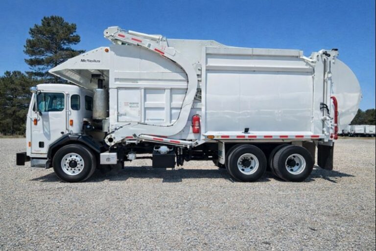 2024 Peterbilt 520 McNeilus 4029: Atlantic Front Loader 40 Yd Paccar MX-11 Front Loader