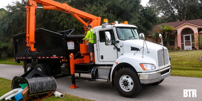 Can grapple trucks be used for regular waste collection