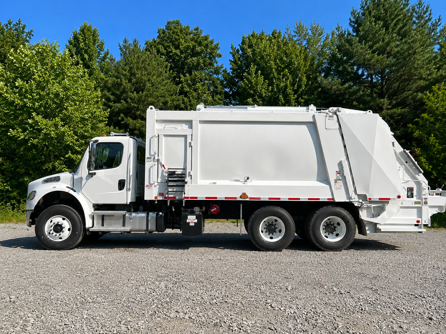 2024 Freightliner M2 106 Heil DuraPack 5000 25 Yd Cummins L9 Rear Loader