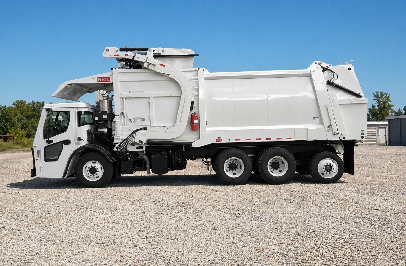 2025 Mack LR 64R Heil Half/Pack Low Rider - Residential 40 Yd Mack MP7 Automated Front Loader