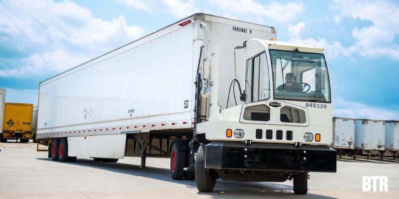 Tight Turning Radius Improves Movement in Congested Yards