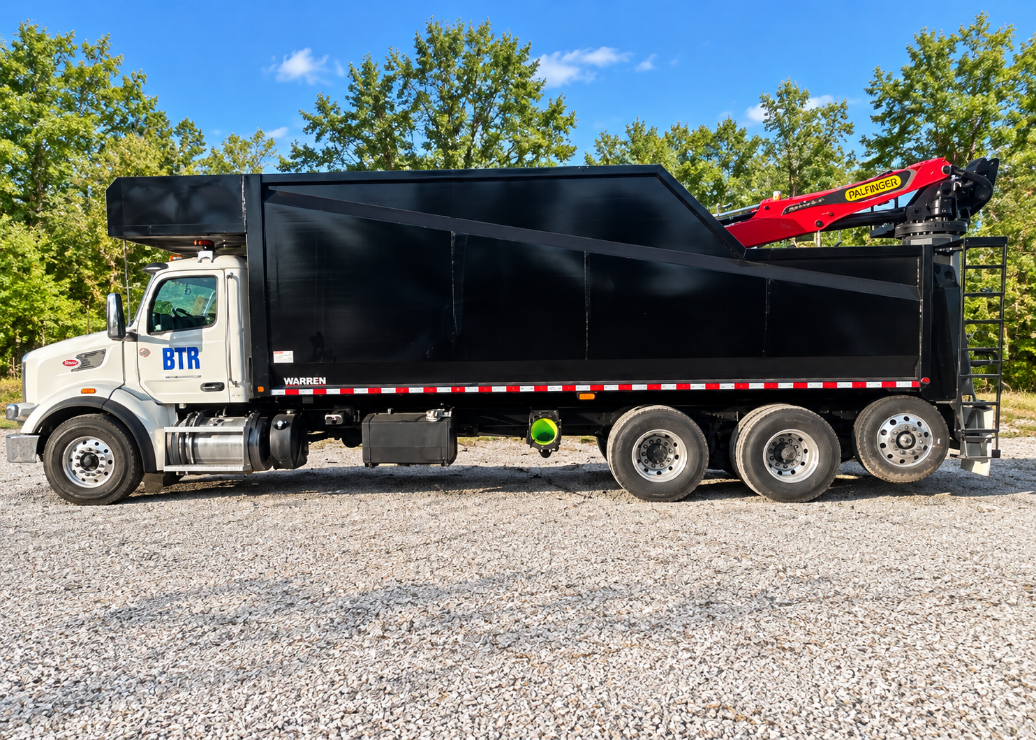 2025 Peterbilt 567 Palfinger M13A80 Epsilon Loader 50 YD Paccar MX-13 Grapple Truck